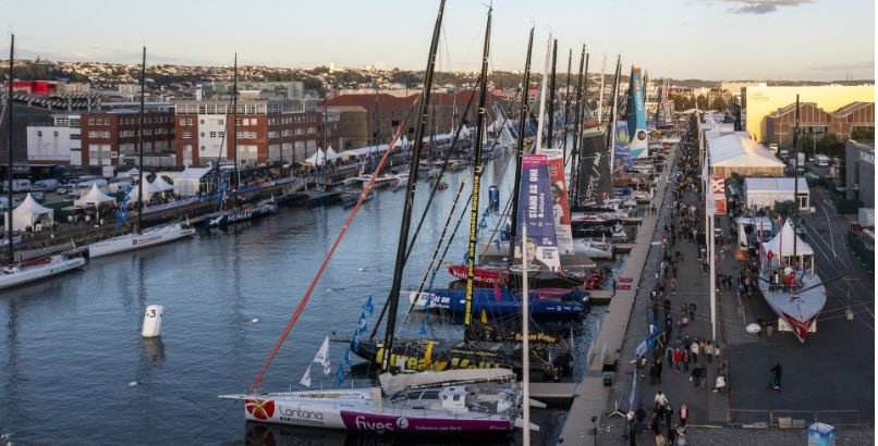 ''Transat jacqus-Vabre'' - la tempête arrive au Havre et les IMOCA ont été mis en sécurité