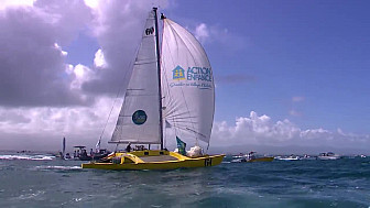 Route du Rhum 2018: Loïck Peyron vient d’en finir en prenant une remarquable quatrième place dans la catégorie Rhum Multi ! @loickpeyron